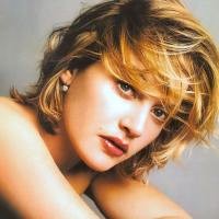 Kate Winslet Pompa Payudara